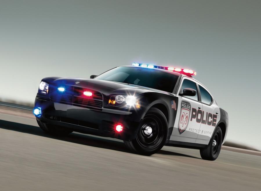  Dodge Charger Police Car 2005 года  (фото 10 из 38)